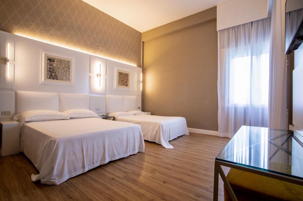 Villa Adriatica Ambienthotels Rimini Exteriör bild