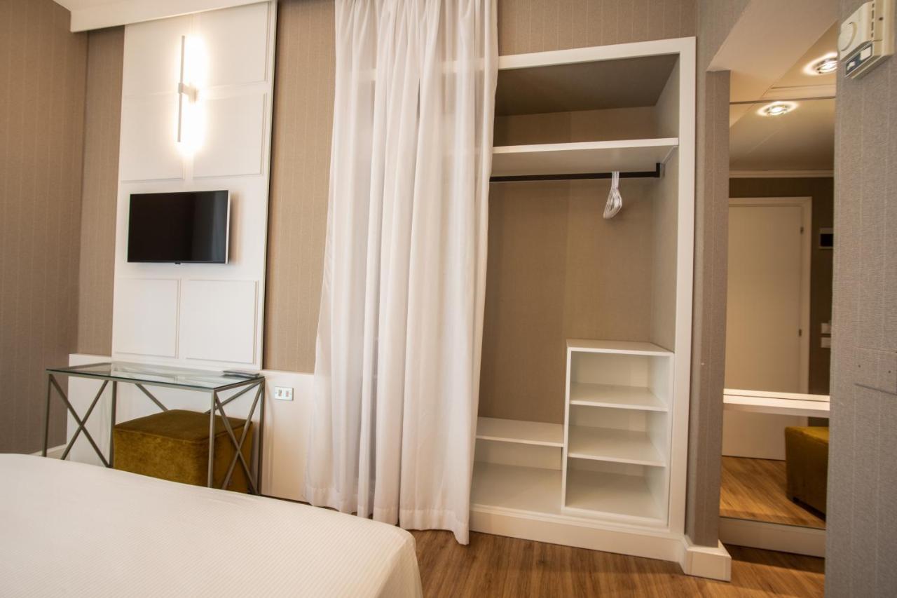 Villa Adriatica Ambienthotels Rimini Exteriör bild