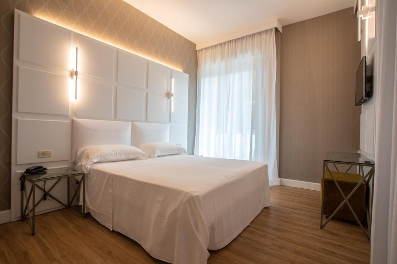 Villa Adriatica Ambienthotels Rimini Exteriör bild