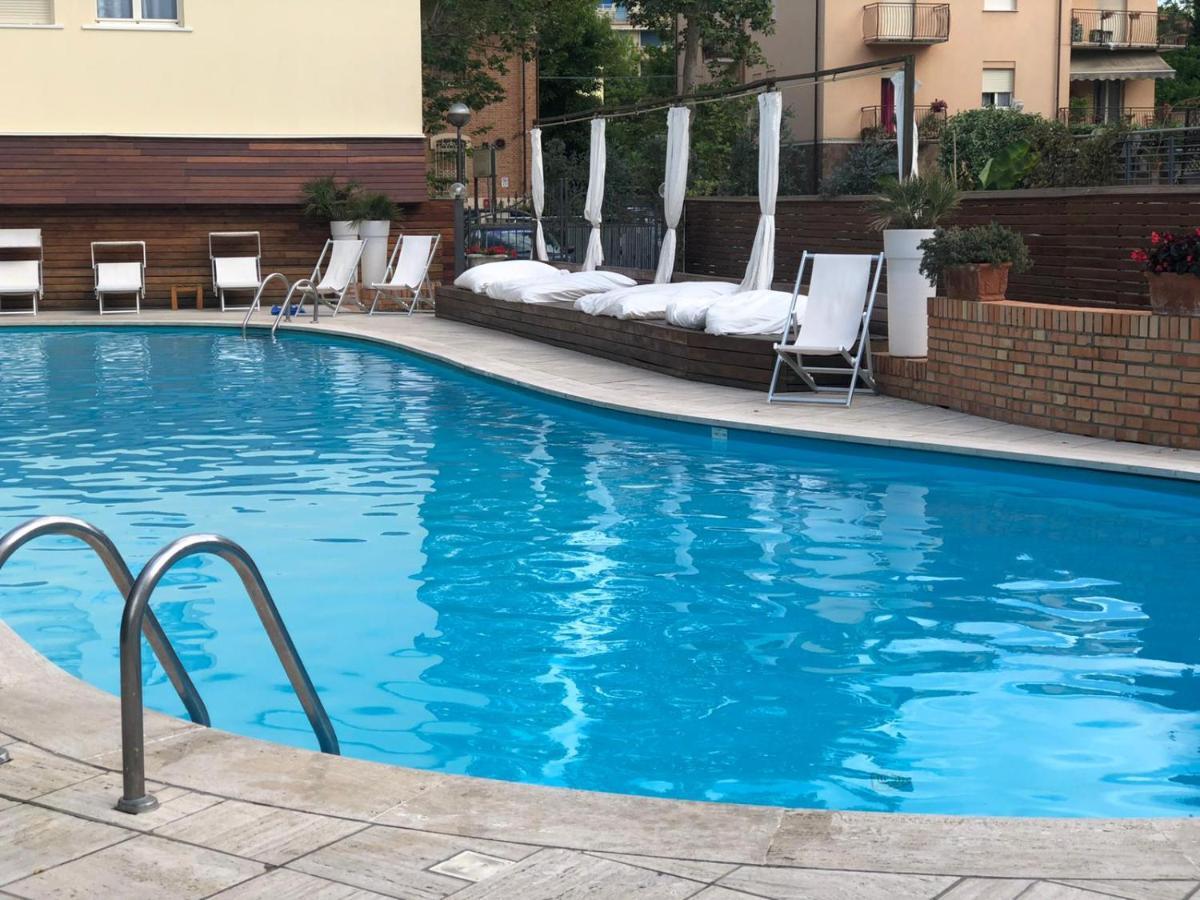 Villa Adriatica Ambienthotels Rimini Exteriör bild